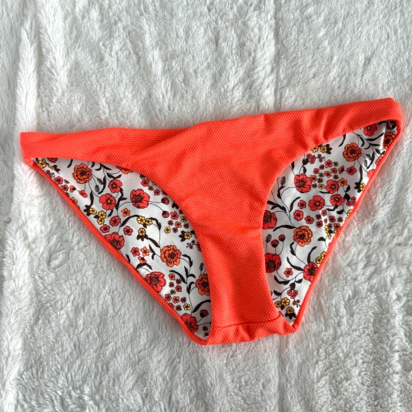 NWT Orange Poppy Criss Cross Bikini - Size Medium - Picture 6 of 9